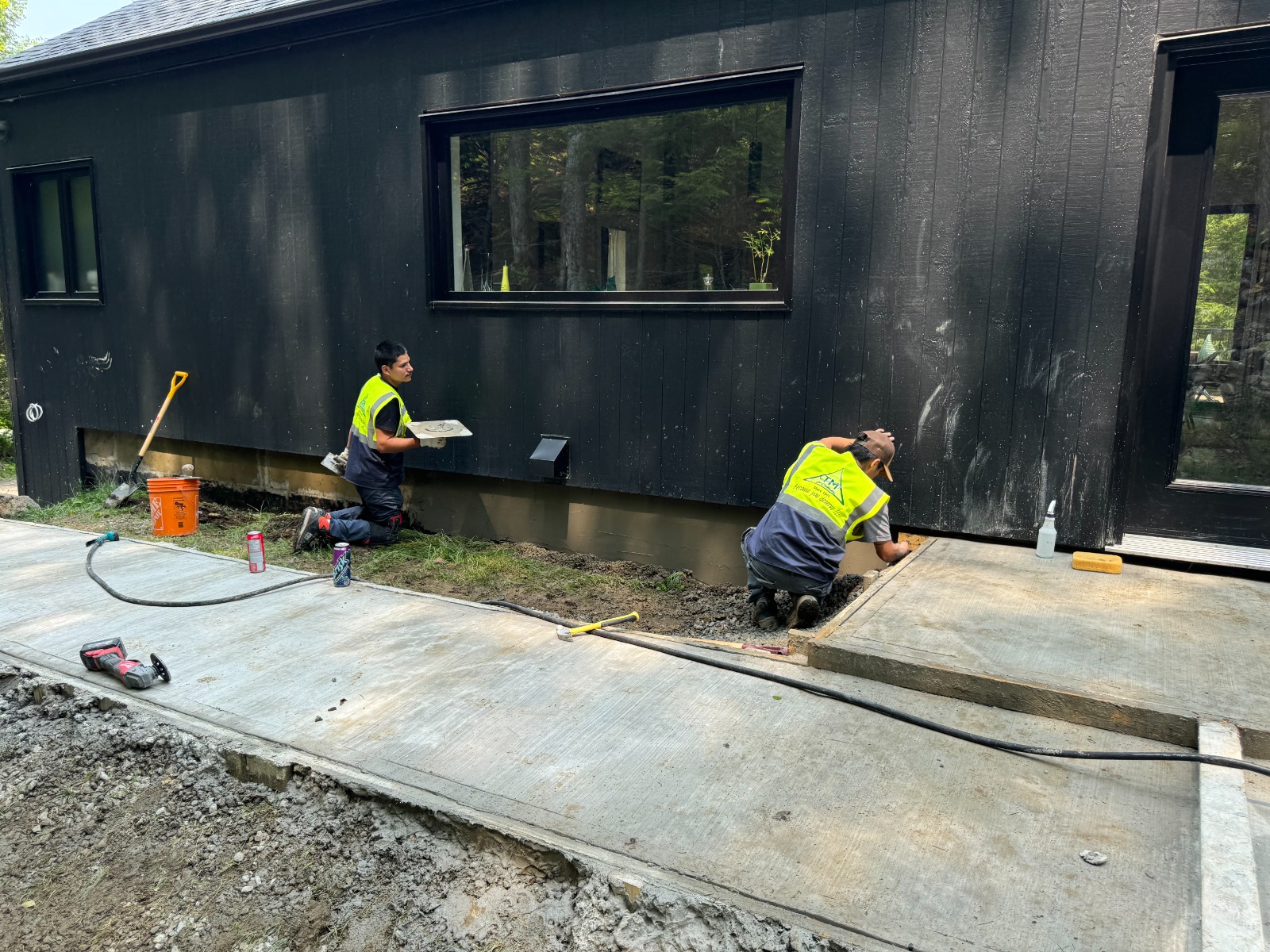 Concrete Services (New / Repair) project photo 7